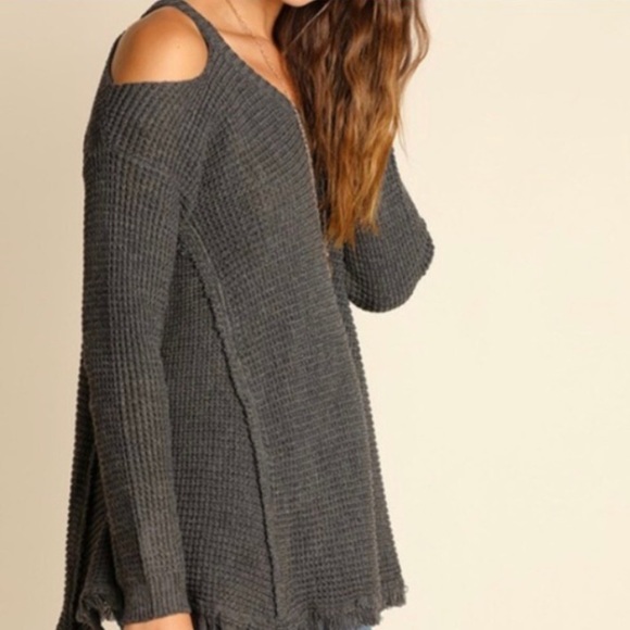 Last 1! 🌟Charcoal Waffle Knit Cold Shoulder Top - Picture 2 of 4